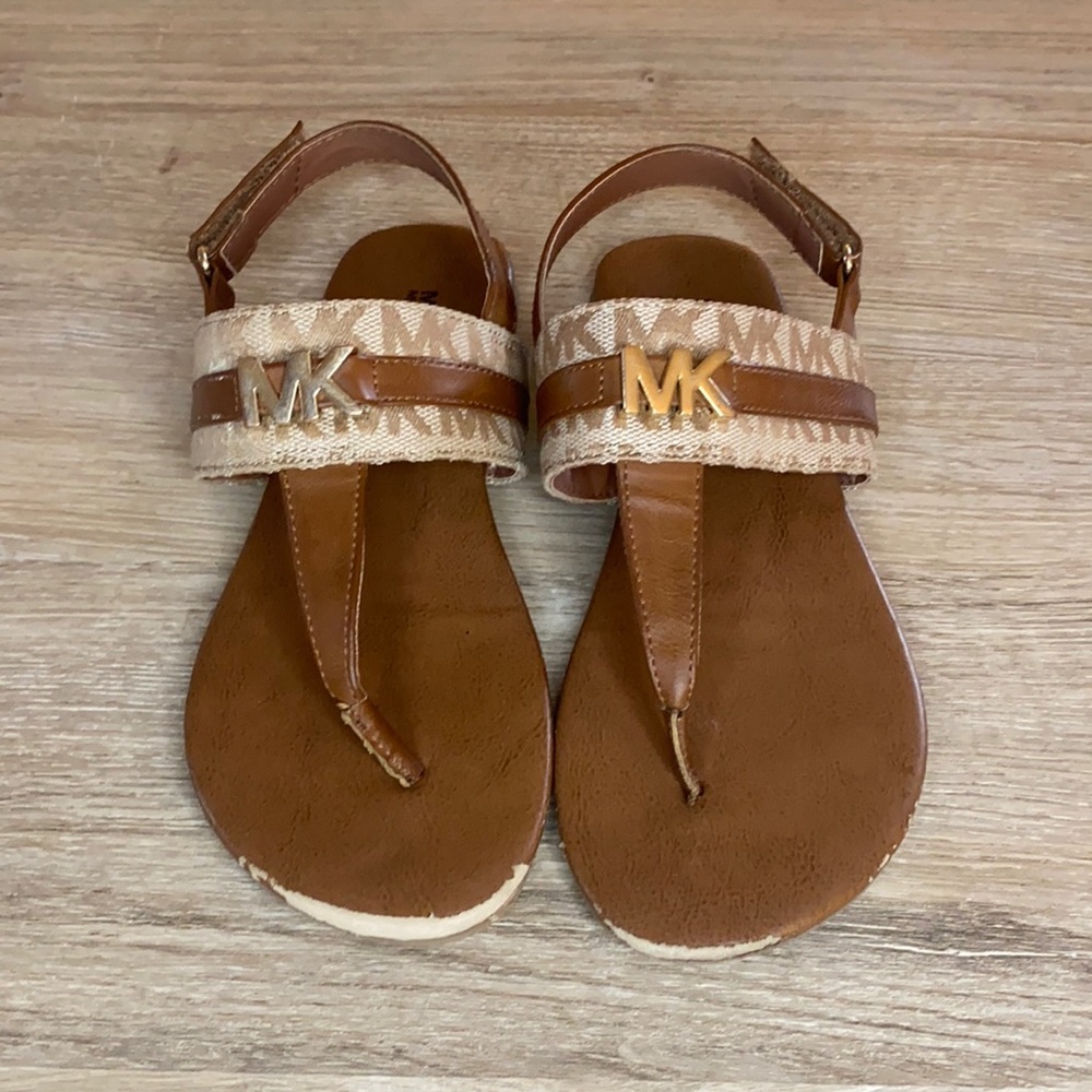 Size 1 (Child) Michael Kors Sandal